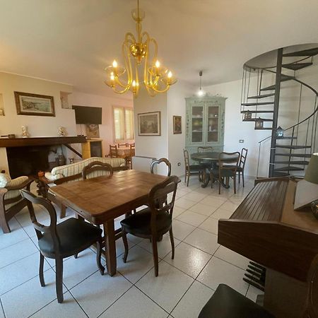 Villa In Collina Vista Mare Розето-дельи-Абруцци Экстерьер фото