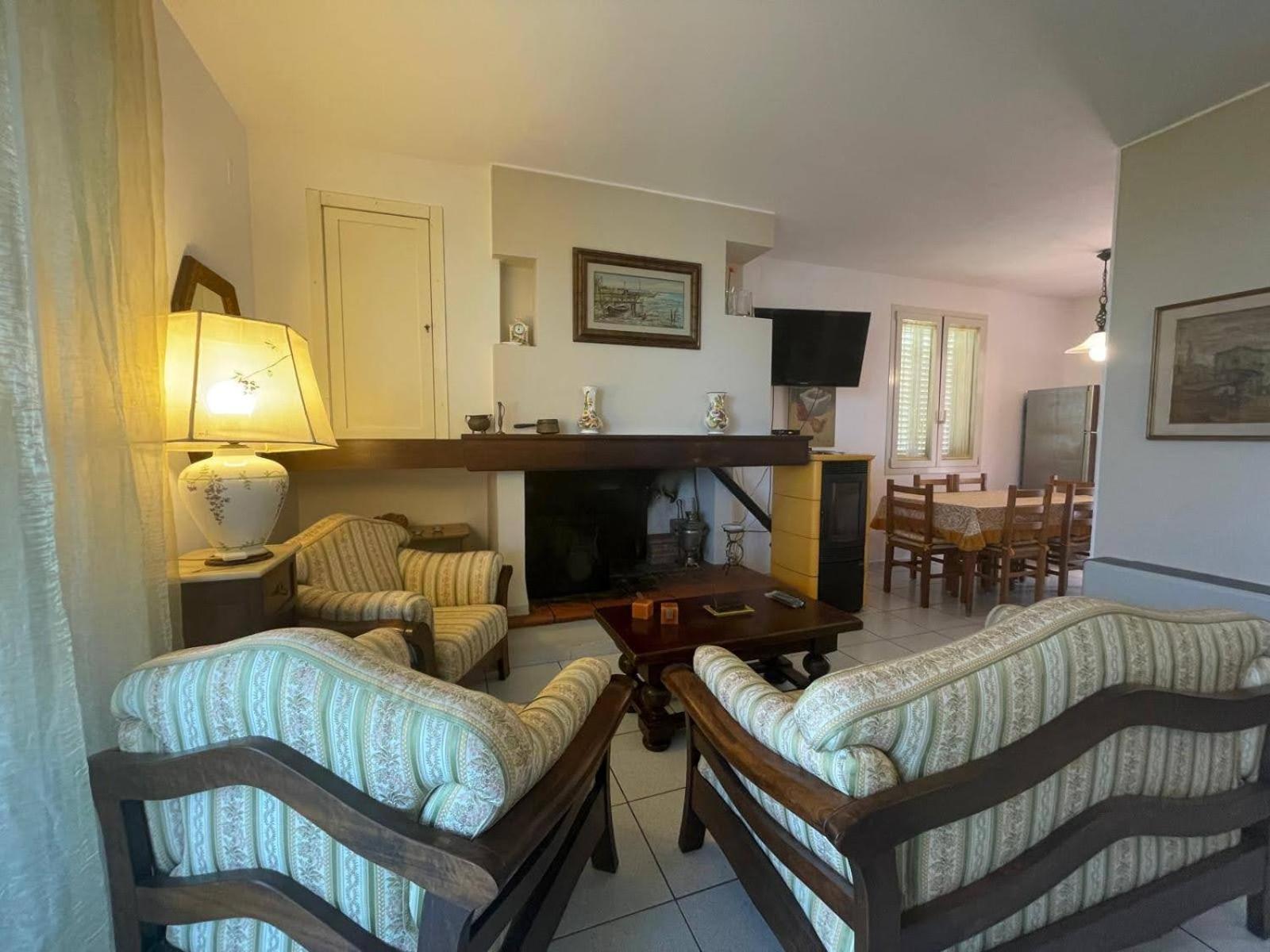 Villa In Collina Vista Mare Розето-дельи-Абруцци Экстерьер фото